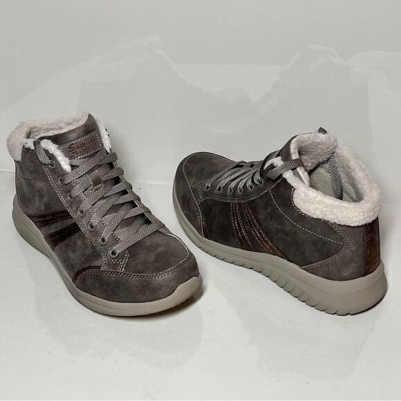 Skechers Ultra Flex Metallic Overlay Sneaker Boots - Picture 3 of 4